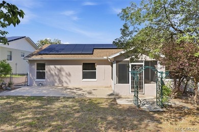Welcome home to this charming and well-maintained 2-bedroom - photo 40