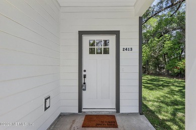 Brand-new two-story home in the desirable St. Nicholas area! - photo 3