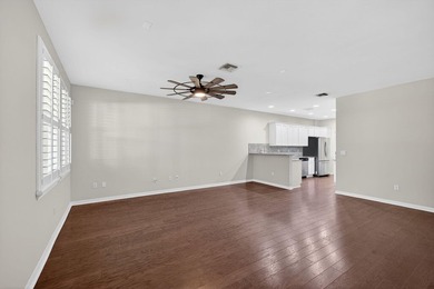 Beautifully updated 3-bedroom, 2.5-bath townhome with a 1-car - photo 4