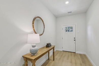 Brand-new two-story home in the desirable St. Nicholas area! - photo 5