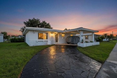 Northport Waterway Lakes and Canals Home For Sale in North Port Florida