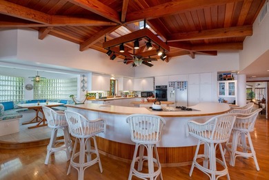 Morton Manor is a timeless estate nestled along the Gulf's bay - photo 14