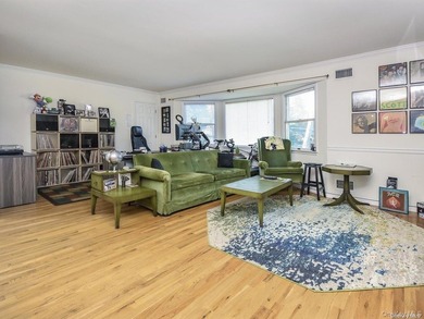 Quality Custom Built Duplex by a Top Hamptons Builder - photo 15