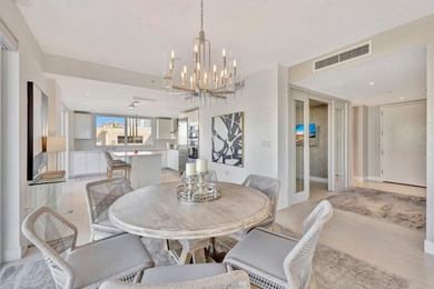 Stunning half-floor 2BR + den just 3 blocks from the sand in the - photo 16