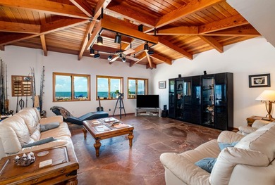 Morton Manor is a timeless estate nestled along the Gulf's bay - photo 17