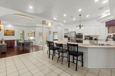 ENTERTAINERS DREAM LAKE VIEW HOME! Located in the highly sought - photo 17