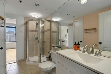 Welcome to The Sky Club, where luxury, convenience, and - photo 19
