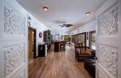 Morton Manor is a timeless estate nestled along the Gulf's bay - photo 20