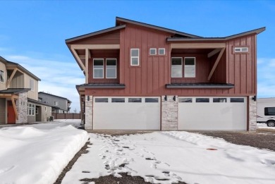 Lake Townhome/Townhouse Off Market in Cascade, Idaho