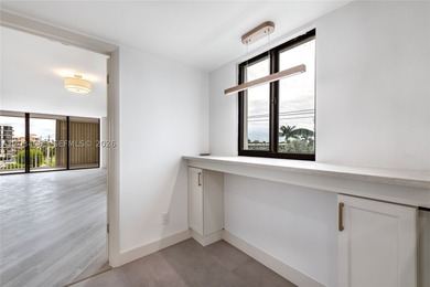 Newly renovated 2-bed, 2-bath condo offering 1,517 SF of - photo 26