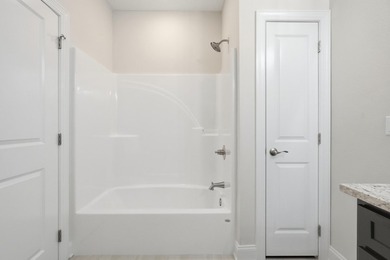 New construction home in Valparaiso near Niceville, Eglin Air - photo 28
