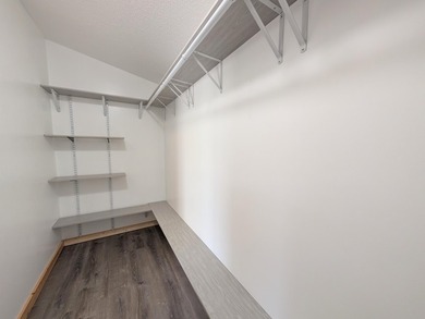 Affordable LAKE living with room to grow! This fantastic - photo 28