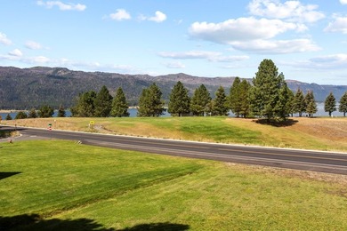 ENTERTAINERS DREAM LAKE VIEW HOME! Located in the highly sought - photo 30