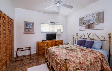 Morton Manor is a timeless estate nestled along the Gulf's bay - photo 33