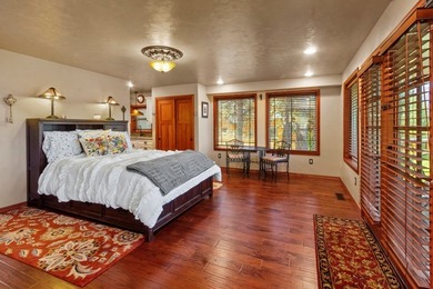ENTERTAINERS DREAM LAKE VIEW HOME! Located in the highly sought - photo 33