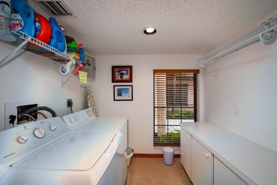 Morton Manor is a timeless estate nestled along the Gulf's bay - photo 37