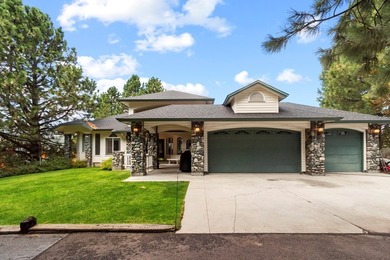 ENTERTAINERS DREAM LAKE VIEW HOME! Located in the highly sought - photo 39