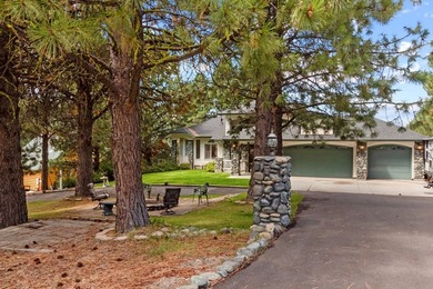 ENTERTAINERS DREAM LAKE VIEW HOME! Located in the highly sought - photo 42