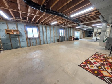 Affordable LAKE living with room to grow! This fantastic - photo 43