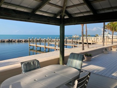 Morton Manor is a timeless estate nestled along the Gulf's bay - photo 47