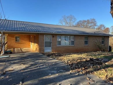 Lake Home For Sale in Sparta, Tennessee