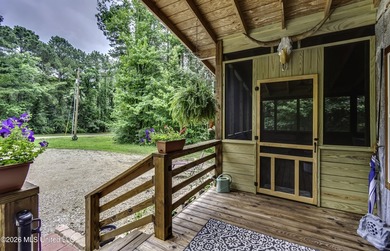 Welcome home to your own little slice of Mississippi paradise - photo 13