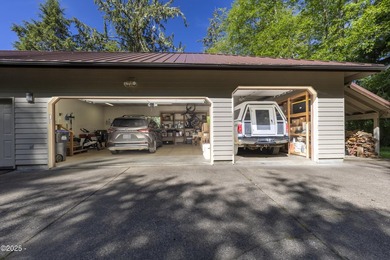 Private Gated Riverfront Home on the Siletz River. Fishing - photo 16