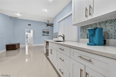 Welcome to this beautifully updated POOL HOME in the heart of SE - photo 17