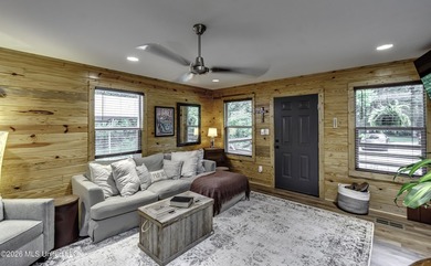 Welcome home to your own little slice of Mississippi paradise - photo 19