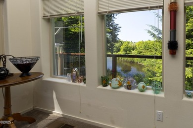 Private Gated Riverfront Home on the Siletz River. Fishing - photo 20