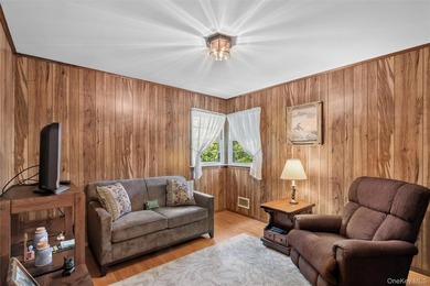 Charming ranch on half acre in Harborfields school district. 3 - photo 20