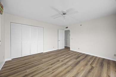 RARE 3 BEDROOM/2BATH CORNER UNIT WITH TWO GARAGES! Step inside - photo 20