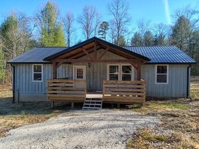 (private lake, pond, creek) Home For Sale in Jamestown Tennessee