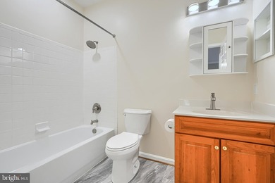Welcome to your dream waterfront lifestyle! This beautifully - photo 22