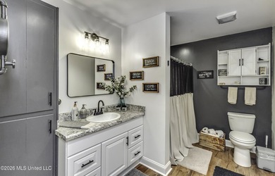 Welcome home to your own little slice of Mississippi paradise - photo 31