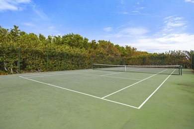 RARE 3 BEDROOM/2BATH CORNER UNIT WITH TWO GARAGES! Step inside - photo 31