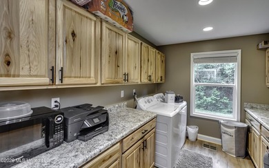 Welcome home to your own little slice of Mississippi paradise - photo 32