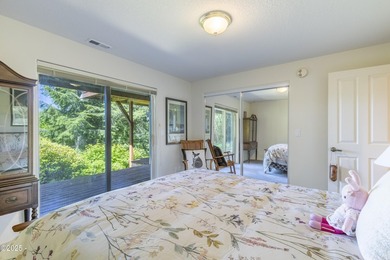 Private Gated Riverfront Home on the Siletz River. Fishing - photo 35