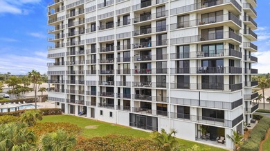 RARE 3 BEDROOM/2BATH CORNER UNIT WITH TWO GARAGES! Step inside - photo 36