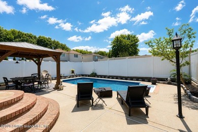 This must-see home is located in the desirable Rossville - photo 39