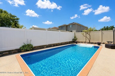 This must-see home is located in the desirable Rossville - photo 41