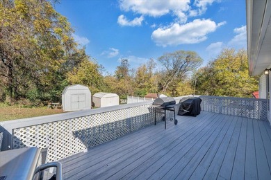 This maintenance free, handicap accessible, modern floor plan