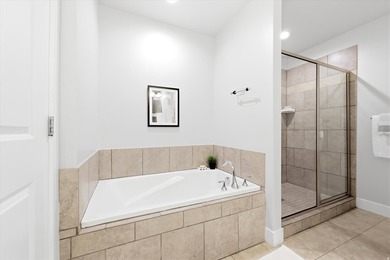 Enjoy the convenience of living near shopping, bus stops, parks - photo 15
