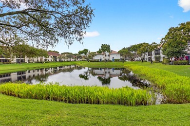 (private lake, pond, creek) Condo For Sale in Boynton Beach Florida