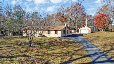 Lake Home For Sale in Crossville, Tennessee