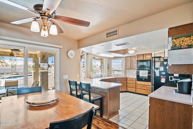 Discover comfort, versatility, and beautiful views in this 3 - photo 9