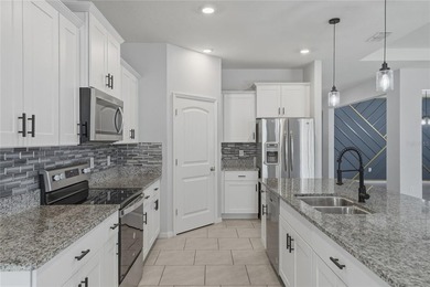 Welcome home this stunning, nearly-new showcase home built in - photo 22