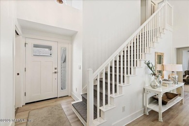 Bright and beautifully updated Fairfield home with serene water - photo 4