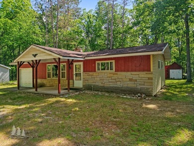 Discover the perfect blend of charm, convenience, and waterfront - photo 1
