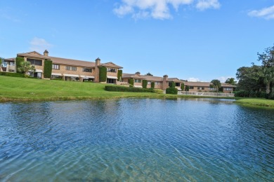 Lake Condo For Sale in Jupiter, Florida